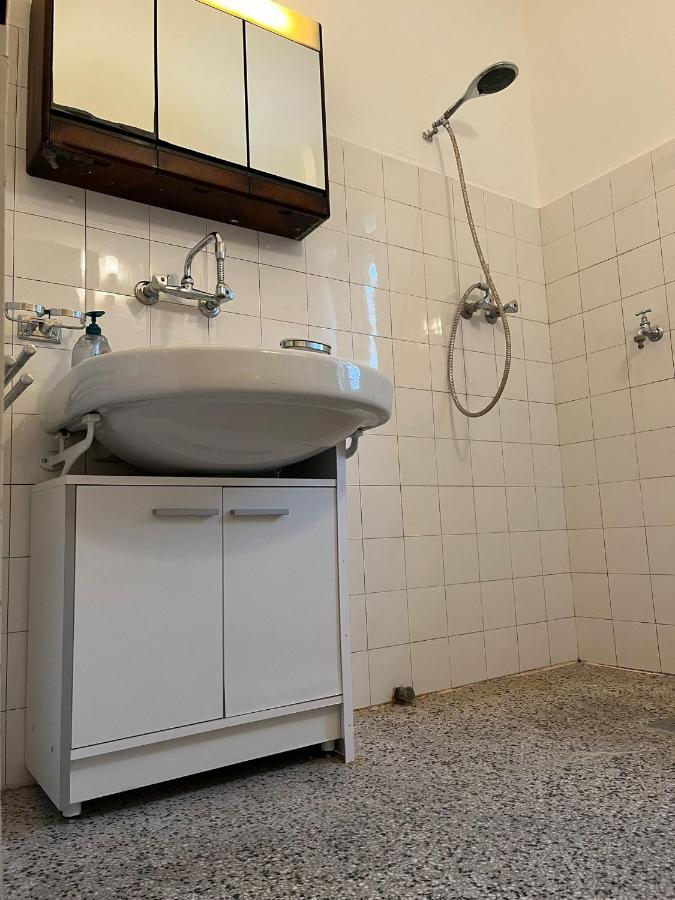 Breathtaking Shared Villa Near Danube River /W Garden And Parking Wien Eksteriør bilde